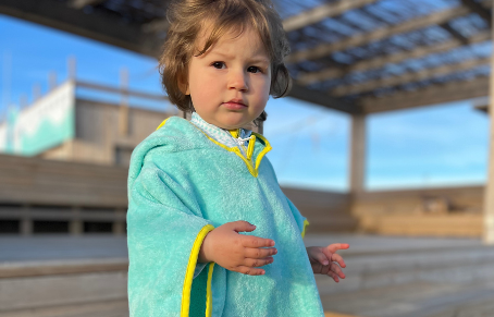 Les v&ecirc;tements anti-UV sign&eacute;s Les Petits Prot&eacute;g&eacute;s garantissent la meilleure des protections solaires.
